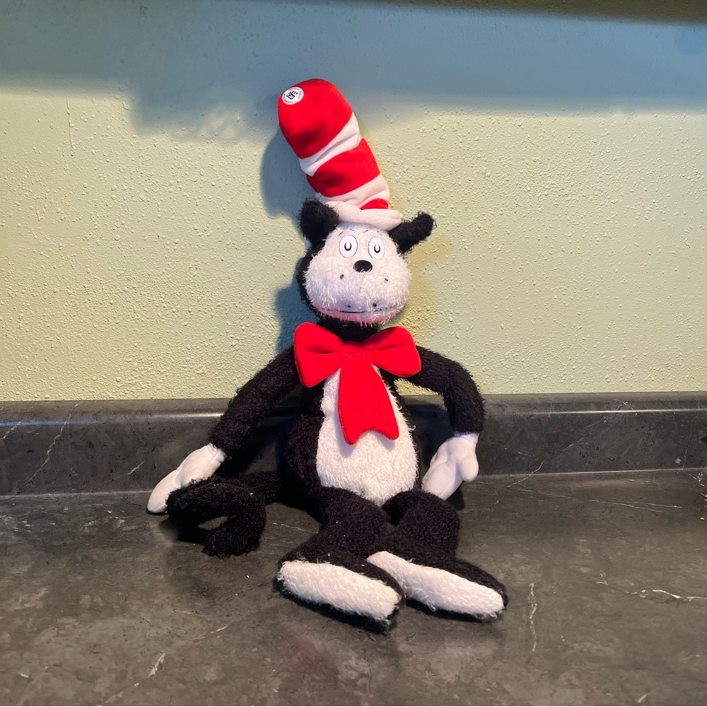 Kohls Cares Dr. Seuss Cat In The Hat Plush 2003 Universal Studio's & DreamWorks